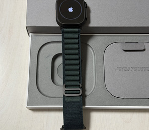 Apple Watch Ultra 2 49 мм, Black Ti, в хорошем состоянии. Аккумулятор 93% (4 фото из 7)
