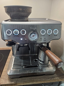 Sage Barista Express (1 foto / 2)
