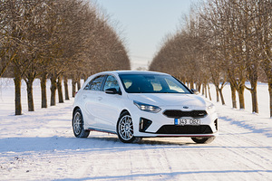KIA Ceed GT 2019 (2 foto / 13)
