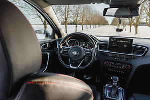 KIA Ceed GT 2019 (5 foto / 13)