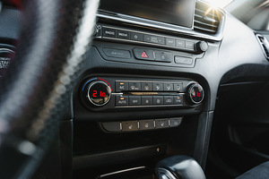 KIA Ceed GT 2019 (8 foto / 13)