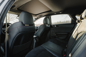KIA Ceed GT 2019 (10 foto / 13)