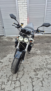 SUZUKI GSX-R 600 (5 foto / 10)