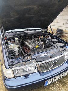 Volvo 960 (4 foto / 8)