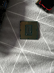 Intel core i7 9700k (2 foto / 2)