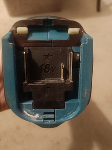 Makita DGA 506 relakas (4 foto / 4)