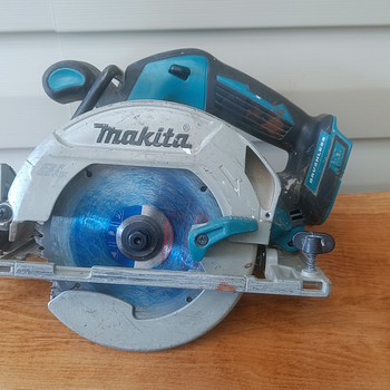 Makita DHS680