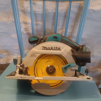 Makita DHS680