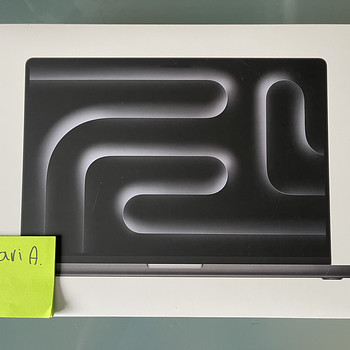 Uus 16" M5 Max MacBook PRO (V: Mac//Apple)