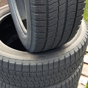 215/55 R18 BRIDGESTONE, HANKOOK