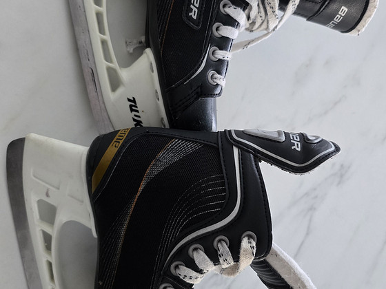 Хоккейные коньки Bauer Supreme One Elite, размер 1R