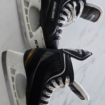Bauer Supreme one elite hokiuisud suurus 1R