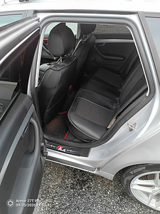 Audi A4 quattro 1.8 120+40 кВт (5 фото из 8)