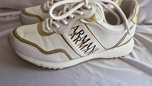 Белые кроссовки Armani Exchange с золотистыми деталями, 37 — новые (1 фото из 8)