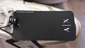 Белые кроссовки Armani Exchange с золотистыми деталями, 37 — новые (7 фото из 8)