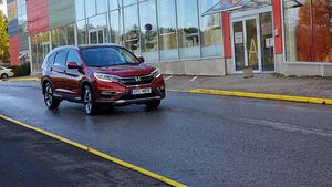 HONDA CR-V (6 фото из 6)