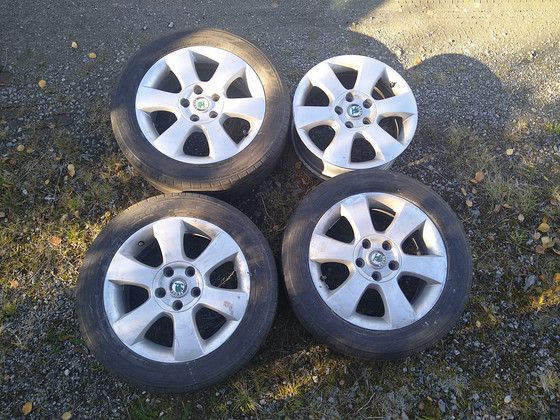 Skoda R16 JIL 1Z0601025P valuveljed rehvidega