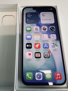 Apple iPhone 13 128GB (2 foto / 5)