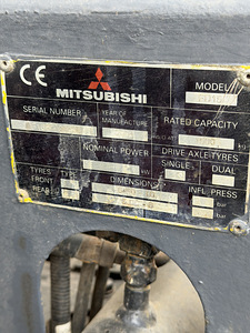 Mitsubishi tõstuk (9 foto / 9)