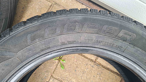COOPER NAASTREHVID 215/60 R17 (3 foto / 6)