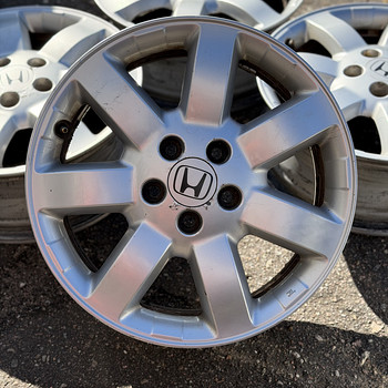 17" Honda originaalveljed 5x114,3