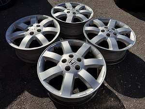 17" Honda originaalveljed 5x114,3 (2 foto / 7)