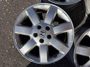 17" Honda originaalveljed 5x114,3 (5 foto / 7)