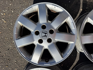 17" Honda originaalveljed 5x114,3 (6 foto / 7)