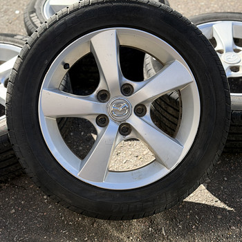 16" Mazda originaalveljed 5x114,3 + suverehvid 205/55/16 5mm