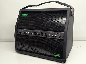 Akustilise kitarri võimendi Trace Acoustic TA100R (1 foto / 2)