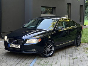 Volvo S80 Summum 2007 автомат D5 136 кВт (2 фото из 13)