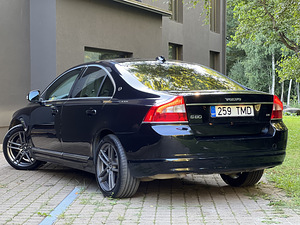 Volvo S80 Summum 2007 автомат D5 136 кВт (3 фото из 13)