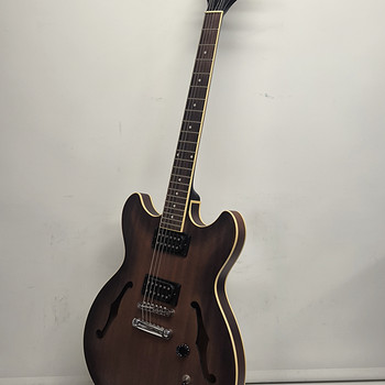 Ibanez As-53 полуакустическая электрогитара