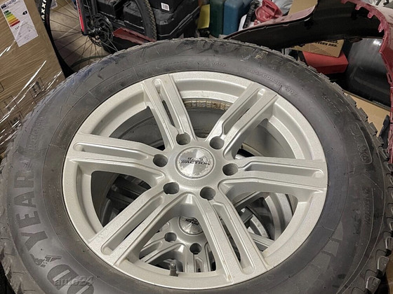 M: Toyota talverattad 6x139.7 Goodyear