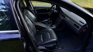Volvo V70 (9 foto / 9)
