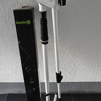 Микрофонная стойка Gravity ms4322w