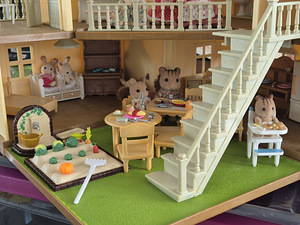 Sylvanian Families maja (2 foto / 10)