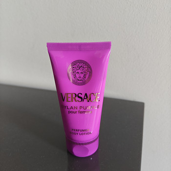 Versace Dylan Purple - perfumed body lotion