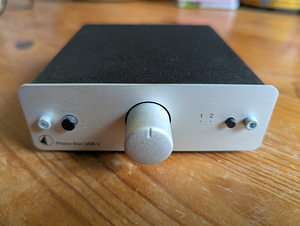 Pro-Ject Phono Box USB V (серебристый) (1 фото из 3)