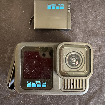 Продаю GoPro HERO13 Black в отличном состоянии.
