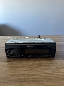 Pioneer MVH-S320BT (1 фото из 4)