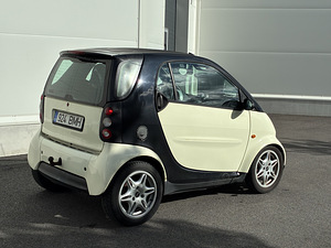 SMART FORTWO (2 foto / 7)