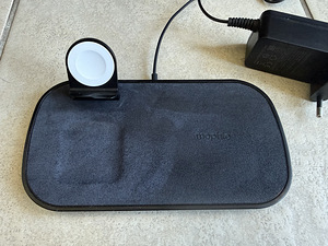 3-in-1 wireless charger (1 foto / 2)