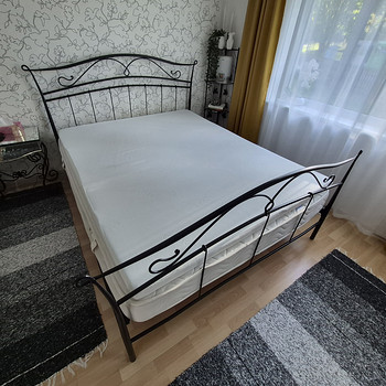 Металлическая кровать 185x210 см + матрас + наматрасник