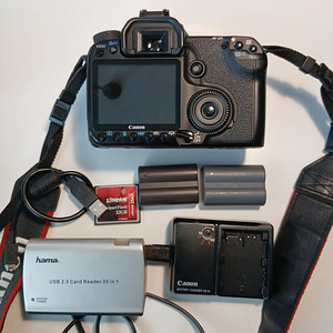 Фото: Canon EOS 40D + объективы + сумка + зарядное устройство (3 фото из 5)