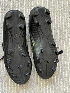 Jalgpallisaapad Adidas F50 (3 foto / 6)