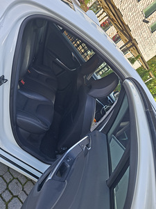 Volvo s60 (6 foto / 11)
