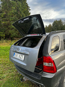 Kia Sportage (6 foto / 12)