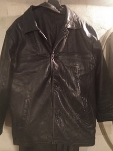 Nahktagi Hugo Boss/ (2 foto / 4)