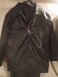 Nahktagi Hugo Boss/ (3 foto / 4)